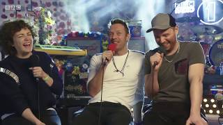Coldplay  - Funny Interview: Chris about Jonny and his best guitar riff (2015)