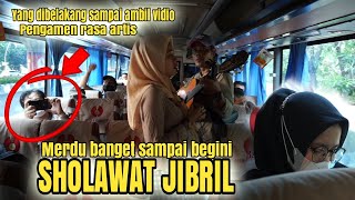 Download lagu Jibril's prayer brings good fortune... Subhanallah, Wulan's voice as a street musician is so melo... mp3