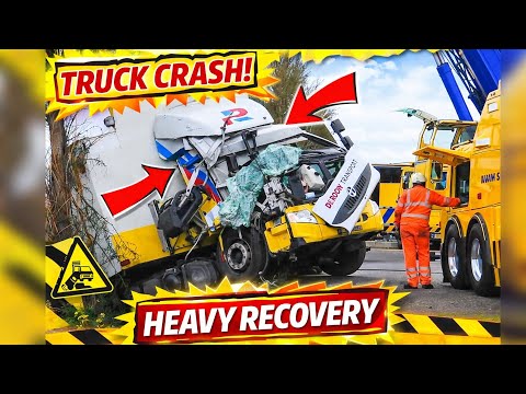 HEAVY RECOVERY OF CRASHED TRUCK FROM DITCH  🚚