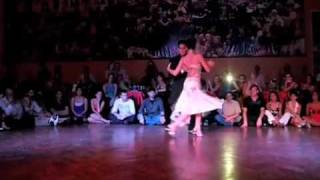 Mario Consiglieri & Anabella Díaz-Hojman bailando otro tango en Misterio Tango Festival 2010