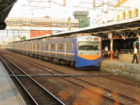 20161203 台鐵3191次EMU700型區間車嘉義站開車