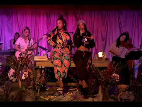 Wonder What She Thinks of Me - Chloe x Halle (NPR Tiny Desk)