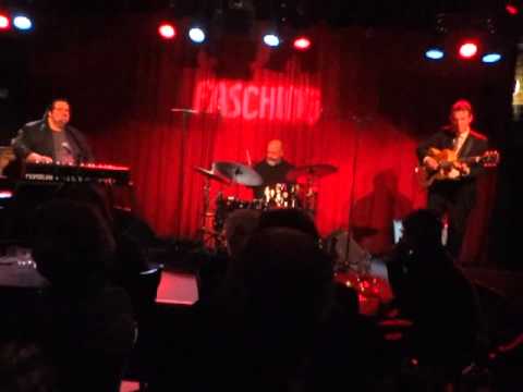 2013 10 31 Joey DeFrancesco Trio 04