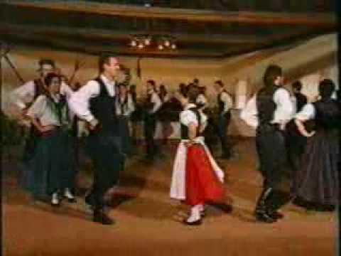 Schöns Dirndl, drah di um