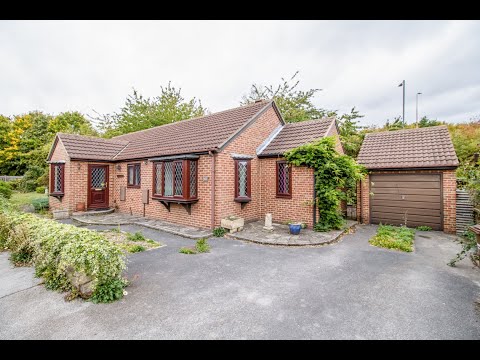 Denby Dale Road East, Wakefield - Virtual Tour