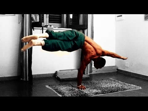 VIKI SANTORO | Street Workout Strongest