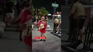 Download lagu Pengamen Waria malioboro Yogya Viral #lucu  - Shorts mp3