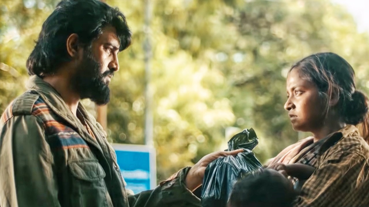 Santhanam ने गरीब भूखी औरत और उसके छोटे बच्चों को देखकर उसे ?