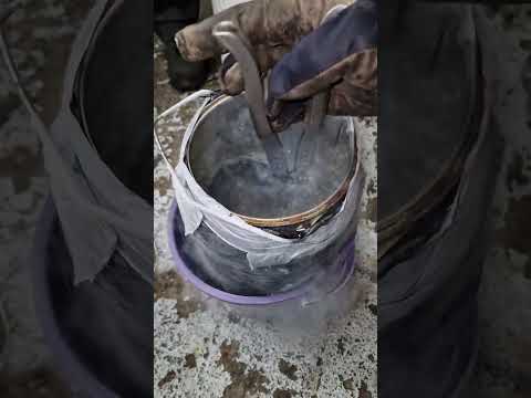 Easy way to install cylinder liners