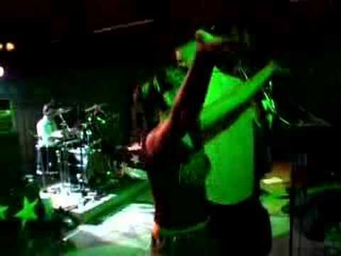 Coffin Nails Uncle Willy hot psychobilly girls invade stage!