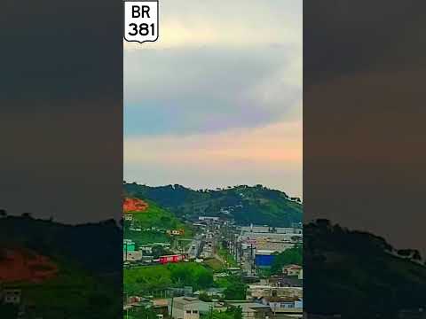 Trânsito lento na BR 381,Fernão Dias em Cambuí,Sul de Minas.