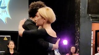 Paola Tacchetti y Federico Naveira. Que bien te queda (Tanturi) Milonga a la parrilla 11oct22 clase