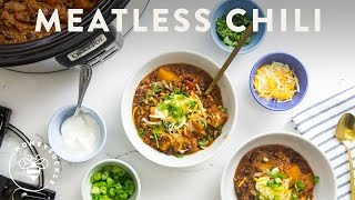 Healthy MEATLESS CHILI with Crock-Pot® Slow Cooker - Honeysuckle