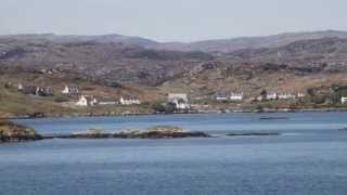 preview picture of video 'Approaching Tarbert (Argyll and Bute) from Uig by ferry (Inner Hebrides).'