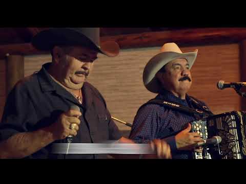 ELISEO ROBLES FT. KIKO MONTALVO - VOLO LA PALOMA (VIDEO OFICIAL)