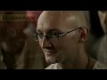 heart touching hare Krishna Mahamantra... this song is touching my heart. Mantra meditation...