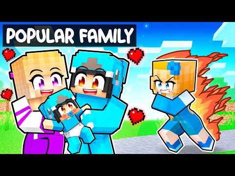 Having a POPULAR FAN GIRL Family WITHOUT CRYSTAL In Minecraft!