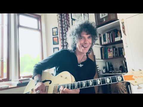 CARDIACS - WOODENEYE  Guitar play through