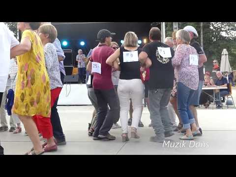 Concours de danse bretonne 2019 : Suite gavotte à la Fête du Stang à Landeleau  avec Talec/Suignard