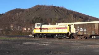 preview picture of video 'North Shore 1940. EMD SW1500. Shamokin,Pa. 11-6-12'