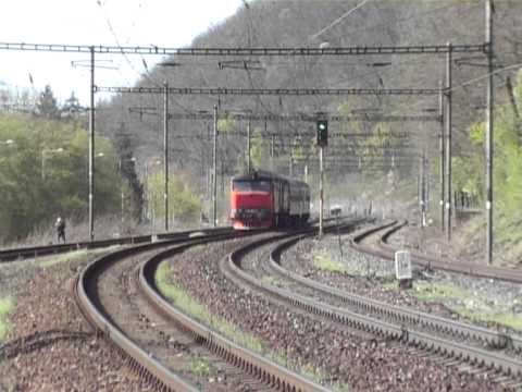 749 252 a 749 107 na čele R 1245 - Praha Velká Chuchle průjezd - 10.4.2011.