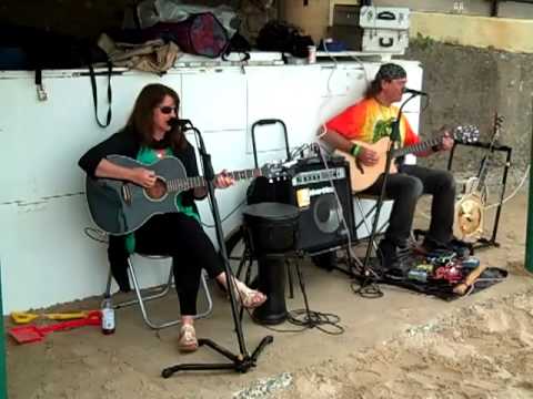 Ella Guru- Picture This -acoustic blues cover of Debbie Davis song.22 09 2013