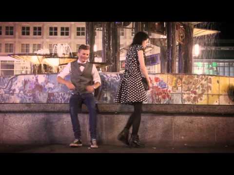 Lasst Mich Rein Ich Hr Musik - Max Raabe