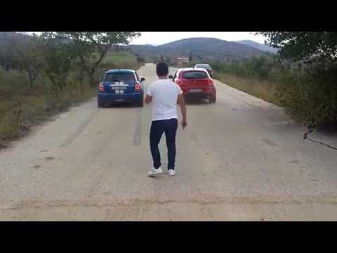 Drag Race Mini Cooper vs Alfa Romeo Mito 1.4 155hp