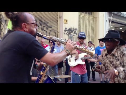 Brushy One String | Argentina Street Jam | Jah for Me (Epic!)