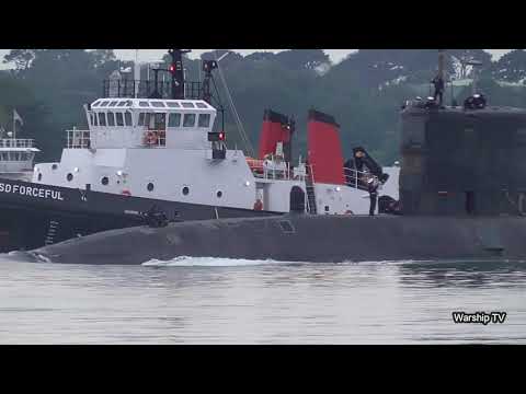 HMS TRENCHANT S91 LEAVES DEVONPORT NAVAL BASE AT NORTH CORNER PONTOON - 25th June 2020