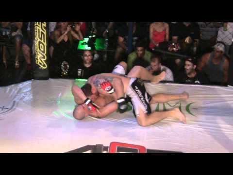 Mão de Pedra finaliza Big no Arena Combate em Santa Cruz - Parte 2