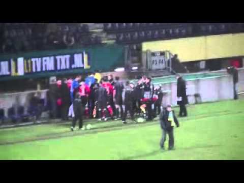 Penalty schieten in de pauze van Fortuna Sittard - Helmond Sport 18-2-2011 EVV mini's