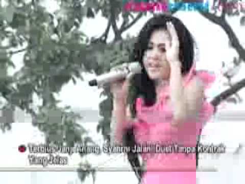 Syahrini Tergiur Dengan Janji Manis Anang - CumiCumi.com