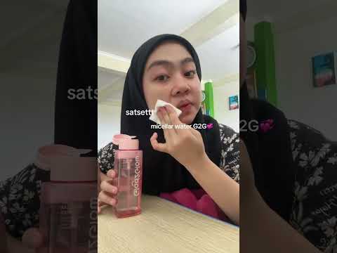 Saatnya merawat wajah sebelum kembali ke kelas! 🌸 Yuk, coba rutinitas simpel ini untuk tampil fresh saat dzuhur! ✨