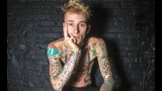 Machine Gun Kelly -Free Smoke(Freestyle) June 2017