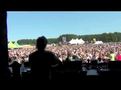 Three seconds with Mike Ravelli at Free Festival