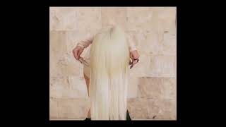 Download lagu Soyeon being Iconic in Nxde MV #kpop #Gidle #Soyeon #Nxde mp3