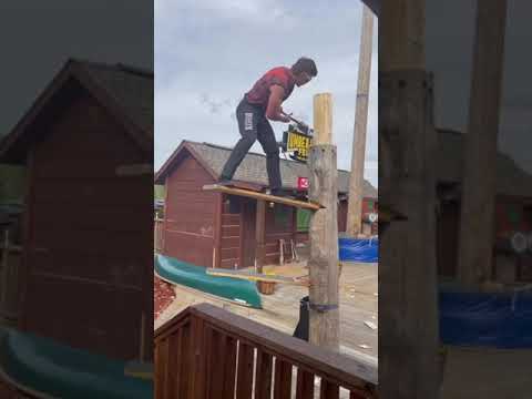 This is what it looks like to be a professional lumberjack athlete 😮