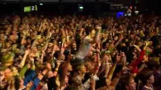 Supernova Mr Hudson ft Kanye West iTunes Festival 09 HQ LIVE