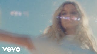 Musik-Video-Miniaturansicht zu ​la Songtext von Kelsea Ballerini