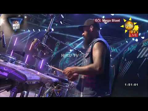 හිරු MEGA BLAST වේදිකාවේ රසට ගැයූ IRAJ