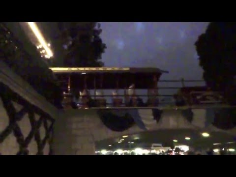現代社会学科 Disneyland Railroad Engine No. 4 Ernest S. Marsh leaving Main Street Station