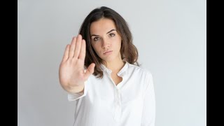 22 Body Language of Hands Gestures and what they signal