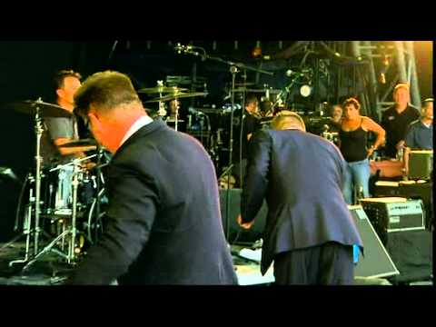 Madness   House Of Fun   Glastonbury 2009