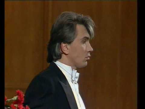 Hvorostovsky in 1990 - Do Not Sing, My Beauty (Rachmaninoff)