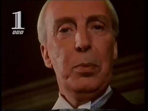 To Play the King trail