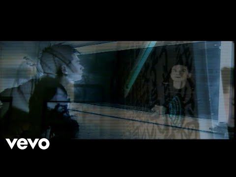 Video thumbnail for 這麼遠 那麼近 (Faraway, So Close)