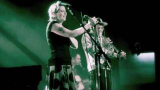 Anneke van Giersbergen with Agua de Annique - The Blower's Daughter single edit