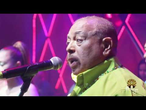 La Canillona - Juan Piña | Milagro Club Monteria (En vivo)