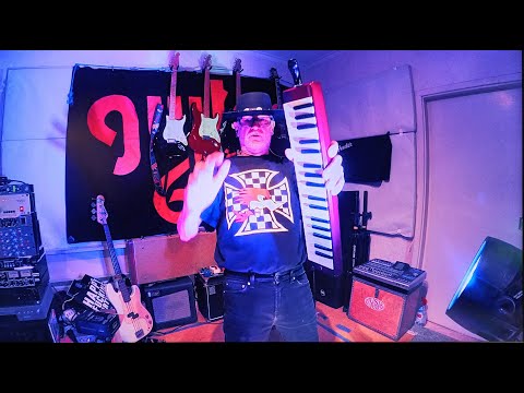 "Bara Lite Solsken" HÅKAN NILSSON One-Man-Band. (Eddie Meduza cover)